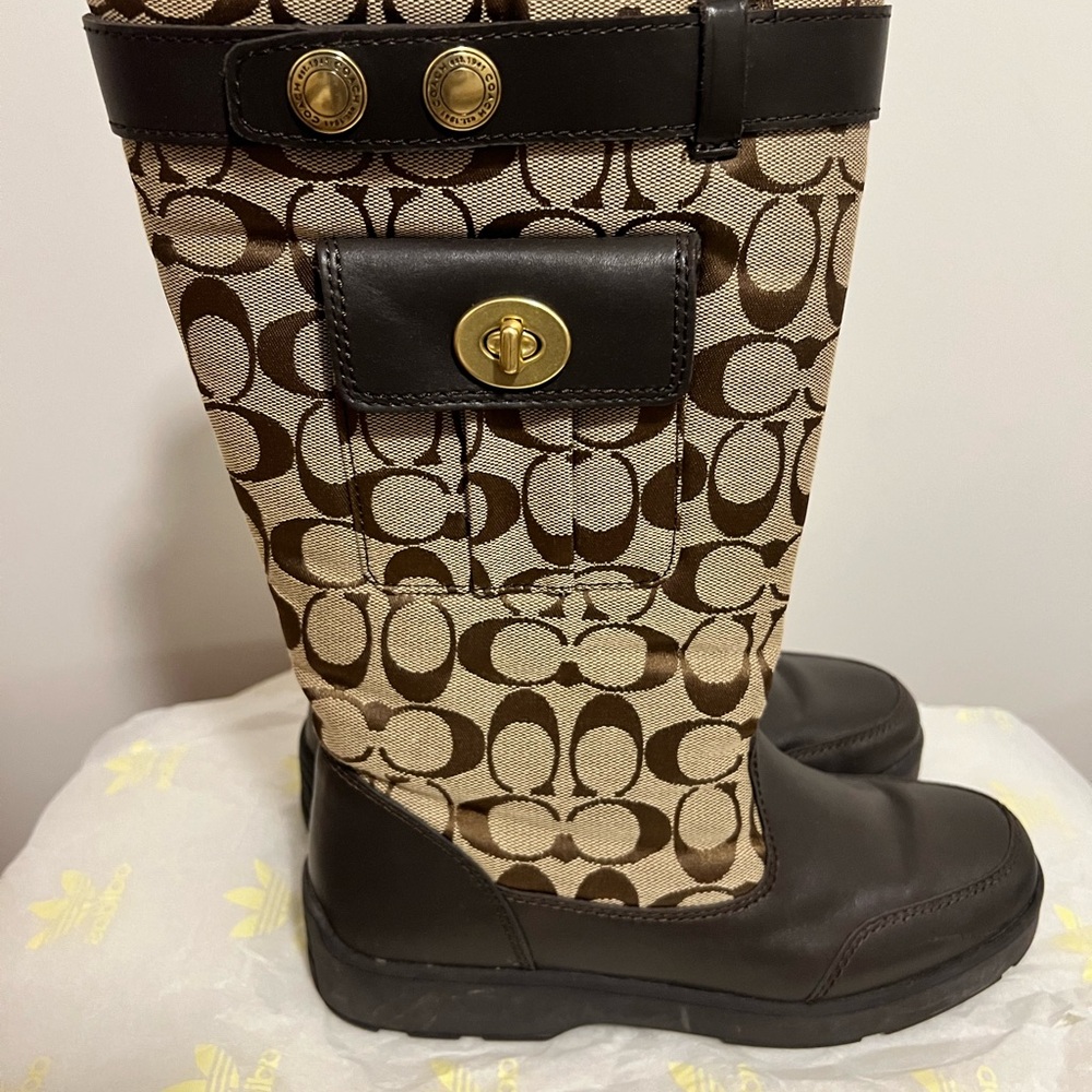 Vintage Coach brown leather and classic brown monogram print winter boots.